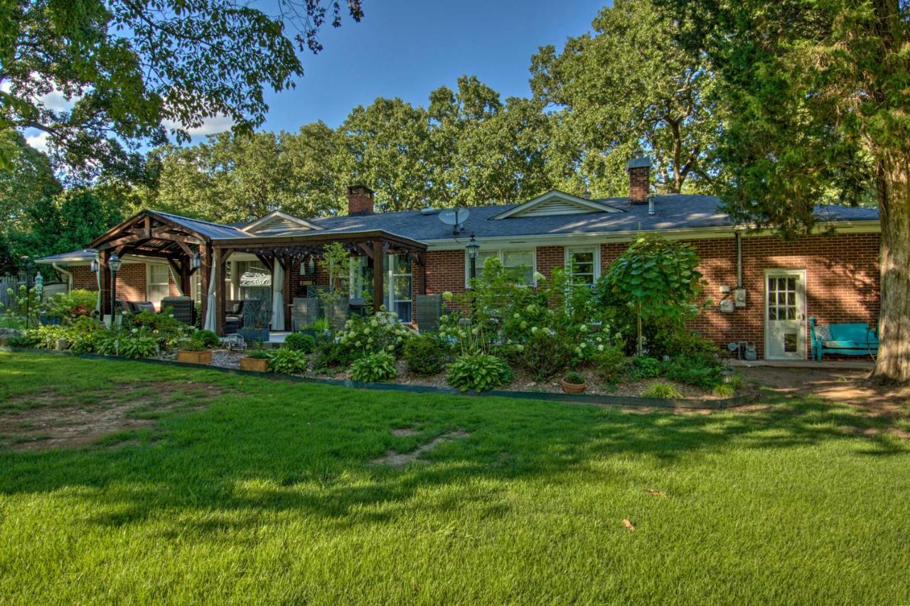 Charming Florence Getaway With Fireplace And Grill! Exterior foto